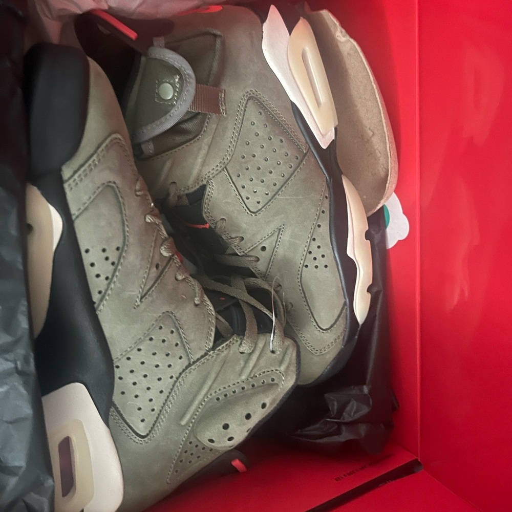 AIR JORDAN 6 RETRO “OLIVE” TRAVIS SCOTT